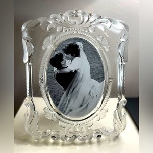 Mikasa Crystal Princess 5”x7” Picture Frame